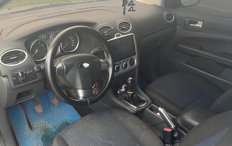 Ford Focus II рестайлинг, 2006 год, 300 000 рублей, 14 фотография