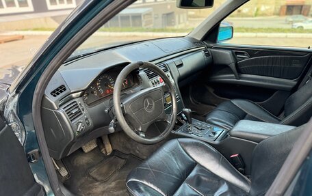 Mercedes-Benz E-Класс, 1999 год, 365 000 рублей, 11 фотография