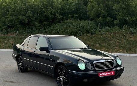 Mercedes-Benz E-Класс, 1999 год, 365 000 рублей, 1 фотография