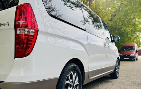 Hyundai H-1 II рестайлинг, 2019 год, 3 200 000 рублей, 5 фотография