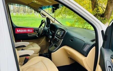 Hyundai H-1 II рестайлинг, 2019 год, 3 200 000 рублей, 11 фотография