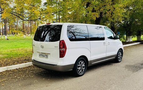 Hyundai H-1 II рестайлинг, 2019 год, 3 200 000 рублей, 13 фотография