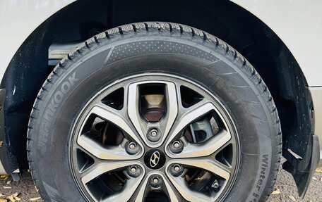 Hyundai H-1 II рестайлинг, 2019 год, 3 200 000 рублей, 19 фотография