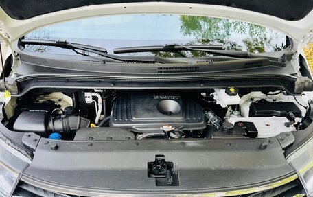 Hyundai H-1 II рестайлинг, 2019 год, 3 200 000 рублей, 29 фотография