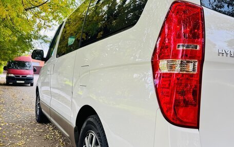 Hyundai H-1 II рестайлинг, 2019 год, 3 200 000 рублей, 26 фотография