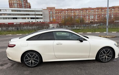 Mercedes-Benz E-Класс, 2021 год, 6 200 000 рублей, 4 фотография