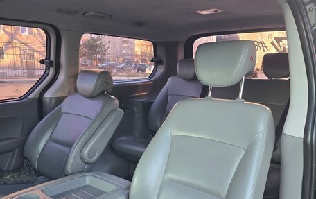 Hyundai Grand Starex Grand Starex I рестайлинг 2, 2017 год, 3 100 000 рублей, 6 фотография