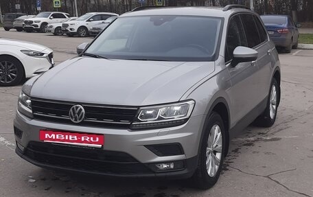 Volkswagen Tiguan II, 2020 год, 2 350 000 рублей, 2 фотография