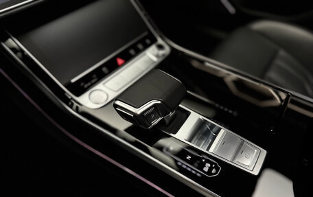 Audi A8, 2019 год, 7 500 000 рублей, 17 фотография