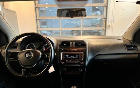 Volkswagen Polo VI (EU Market), 2017 год, 1 250 000 рублей, 9 фотография