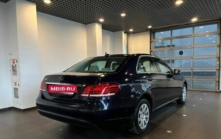 Mercedes-Benz E-Класс, 2015 год, 2 330 000 рублей, 3 фотография