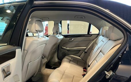 Mercedes-Benz E-Класс, 2015 год, 2 330 000 рублей, 25 фотография