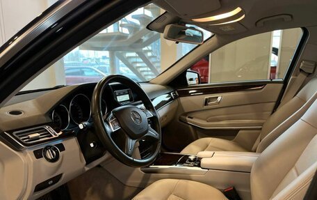 Mercedes-Benz E-Класс, 2015 год, 2 330 000 рублей, 23 фотография