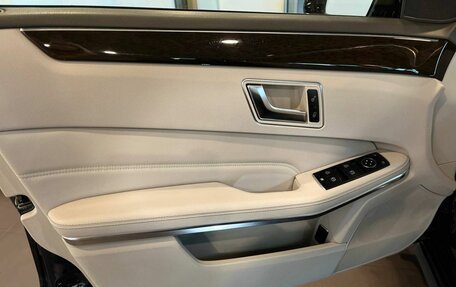 Mercedes-Benz E-Класс, 2015 год, 2 330 000 рублей, 22 фотография