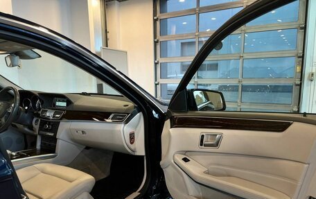 Mercedes-Benz E-Класс, 2015 год, 2 330 000 рублей, 27 фотография