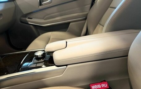 Mercedes-Benz E-Класс, 2015 год, 2 330 000 рублей, 31 фотография