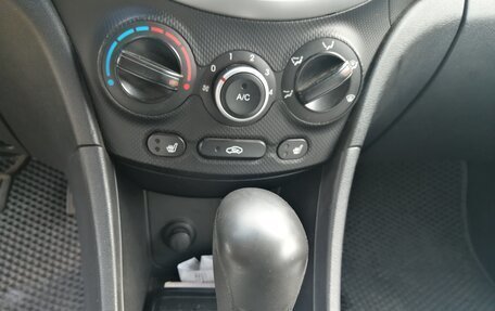 Hyundai Solaris II рестайлинг, 2011 год, 700 000 рублей, 9 фотография