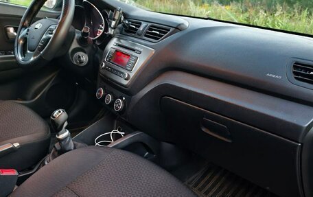 KIA Rio III рестайлинг, 2017 год, 890 000 рублей, 2 фотография