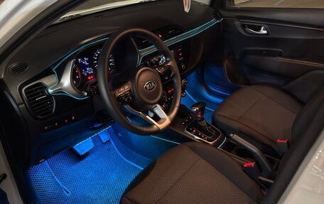 KIA Rio IV, 2021 год, 1 570 000 рублей, 6 фотография