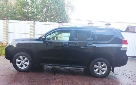 Toyota Land Cruiser Prado 150 рестайлинг 2, 2013 год, 2 950 000 рублей, 1 фотография