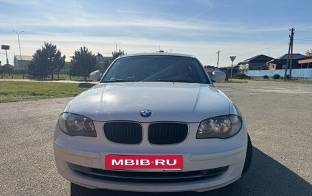 BMW 1 серия, 2010 год, 730 000 рублей, 2 фотография