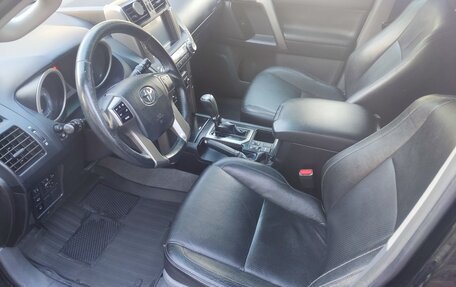 Toyota Land Cruiser Prado 150 рестайлинг 2, 2013 год, 2 950 000 рублей, 8 фотография