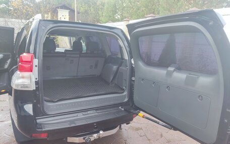 Toyota Land Cruiser Prado 150 рестайлинг 2, 2013 год, 2 950 000 рублей, 5 фотография