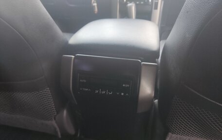 Toyota Land Cruiser Prado 150 рестайлинг 2, 2013 год, 2 950 000 рублей, 13 фотография