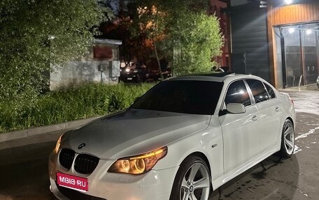 BMW 5 серия, 2004 год, 1 250 000 рублей, 1 фотография
