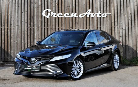 Toyota Camry, 2018 год, 2 450 000 рублей, 1 фотография