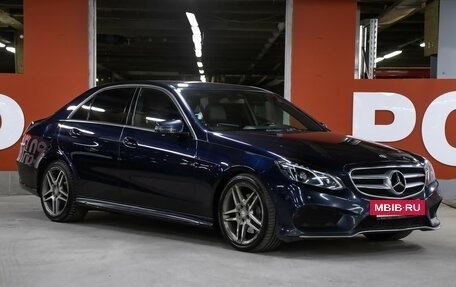 Mercedes-Benz E-Класс, 2015 год, 1 998 000 рублей, 3 фотография