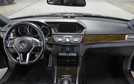 Mercedes-Benz E-Класс, 2015 год, 1 998 000 рублей, 13 фотография