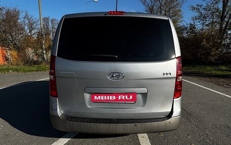 Hyundai H-1 II рестайлинг, 2018 год, 2 300 000 рублей, 4 фотография