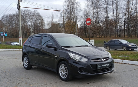 Hyundai Solaris II рестайлинг, 2012 год, 710 000 рублей, 5 фотография