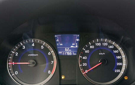 Hyundai Solaris II рестайлинг, 2012 год, 710 000 рублей, 17 фотография