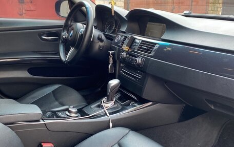 BMW 3 серия, 2009 год, 980 000 рублей, 13 фотография