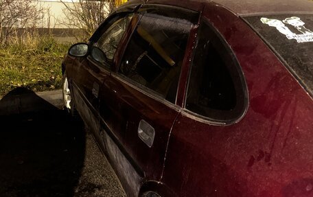 Opel Vectra B рестайлинг, 1998 год, 69 000 рублей, 5 фотография