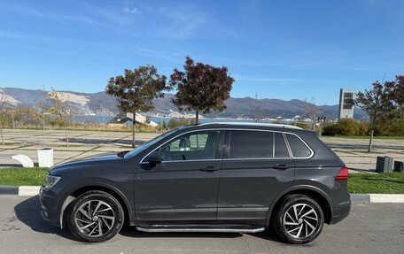 Volkswagen Tiguan II, 2018 год, 2 300 000 рублей, 5 фотография