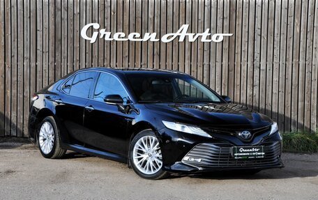 Toyota Camry, 2018 год, 2 450 000 рублей, 7 фотография