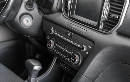 KIA Sportage IV рестайлинг, 2018 год, 2 026 000 рублей, 18 фотография