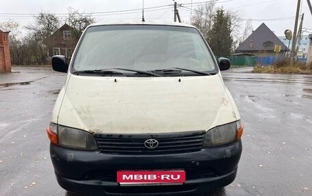 Toyota HiAce, 1998 год, 255 000 рублей, 1 фотография