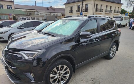 Toyota RAV4, 2018 год, 2 600 000 рублей, 1 фотография