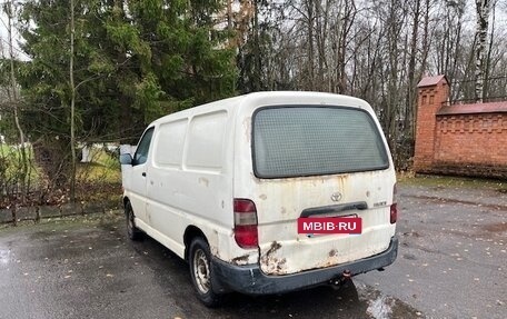Toyota HiAce, 1998 год, 255 000 рублей, 3 фотография