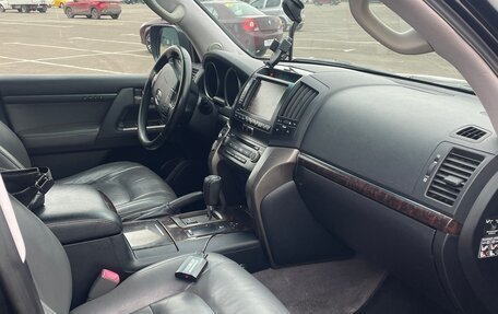 Toyota Land Cruiser 200, 2008 год, 2 600 000 рублей, 7 фотография