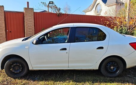 Renault Logan II, 2018 год, 390 000 рублей, 5 фотография