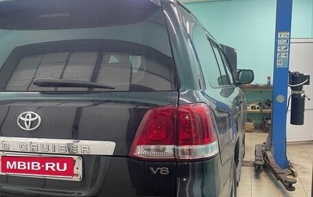 Toyota Land Cruiser 200, 2008 год, 2 600 000 рублей, 8 фотография