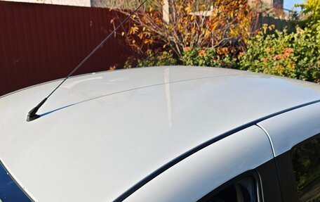 Renault Logan II, 2018 год, 390 000 рублей, 12 фотография