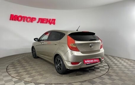 Hyundai Solaris II рестайлинг, 2011 год, 631 000 рублей, 6 фотография