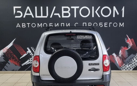 Chevrolet Niva I рестайлинг, 2011 год, 390 000 рублей, 5 фотография