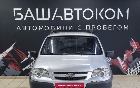 Chevrolet Niva I рестайлинг, 2011 год, 390 000 рублей, 2 фотография